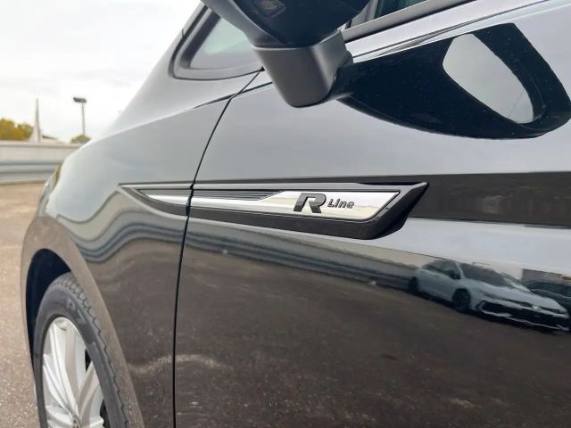 Volkswagen Touran 1.5 TSI DSG R-Line