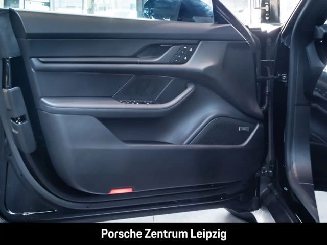 Porsche Taycan 4 Cross Turismo