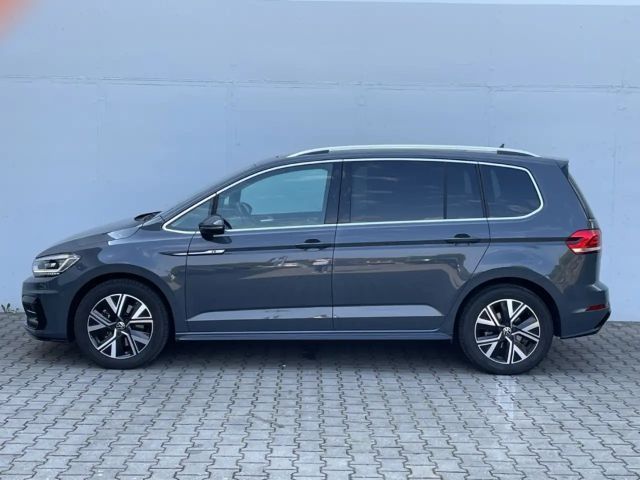 Volkswagen Touran 1.5 TSI DSG R-Line