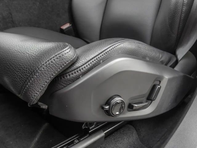 Volvo XC60 Dark Plus