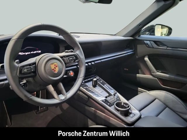 Porsche 992 4 Coupé GTS Targa