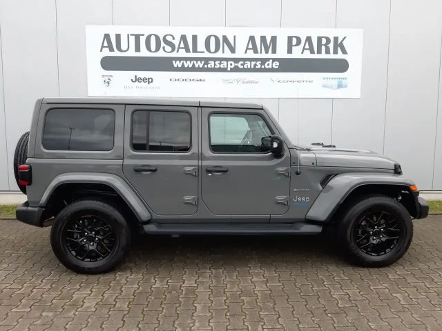 Jeep Wrangler Sahara