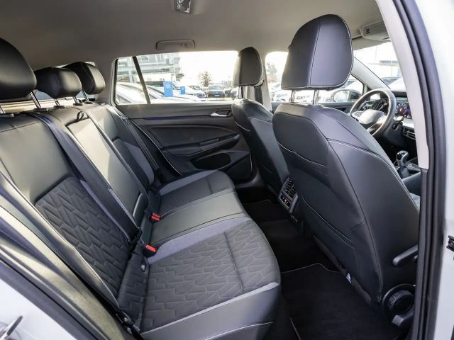 Volkswagen Golf 1.5 TSI Variant