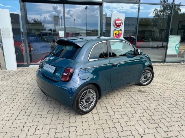 Fiat 500e 42 kWh