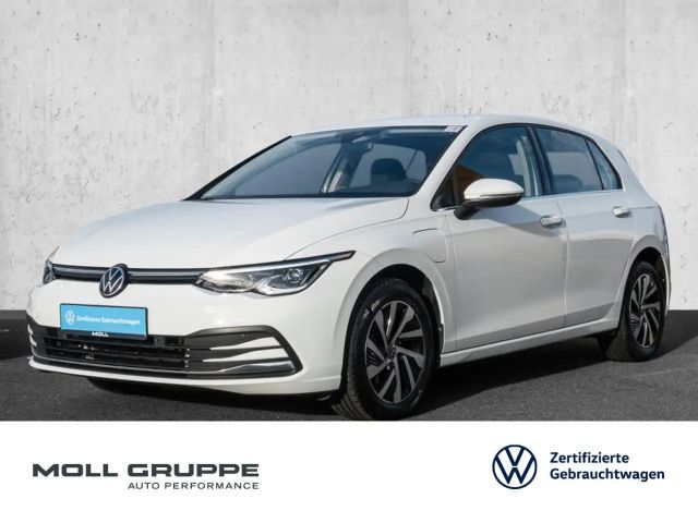 Volkswagen Golf Style eHybrid