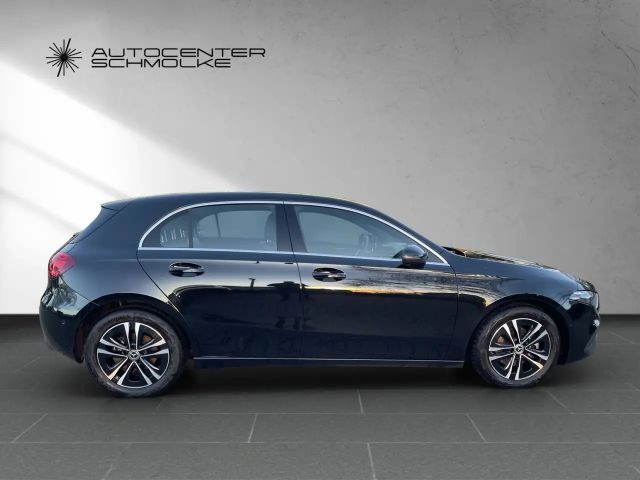 Mercedes-Benz A 180 A 180 Advanced AUTO*LED*RFK*MBUX*LENKRADHEIZUNG*