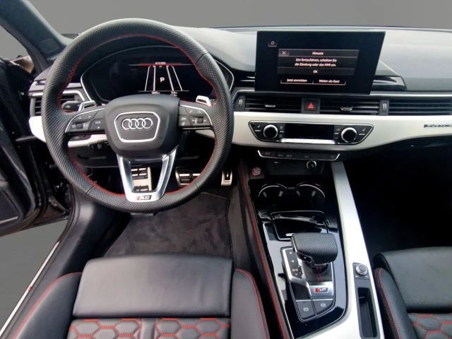 Audi RS4 Competition Quattro