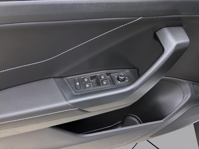 Volkswagen T-Roc 1.5 TSI DSG R-Line