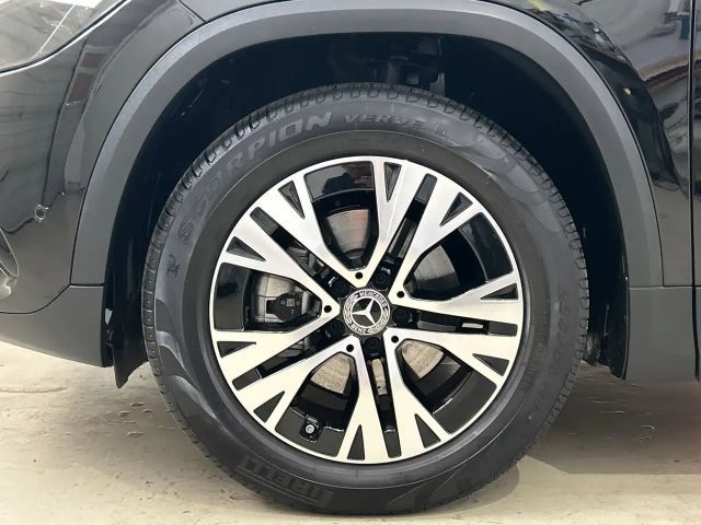 Mercedes-Benz GLA 180 GLA 180 d Progressive