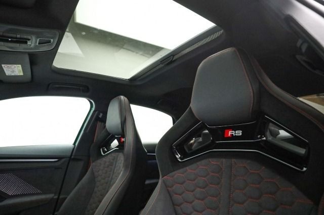 Audi RS3 Quattro S-Tronic Sedan