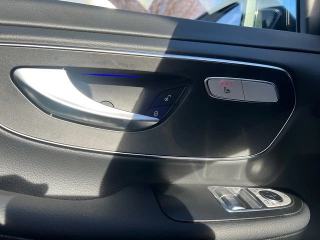 Mercedes-Benz V 220 Style