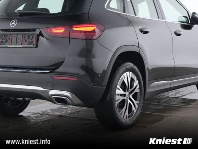 Mercedes-Benz GLA 180 Progressive