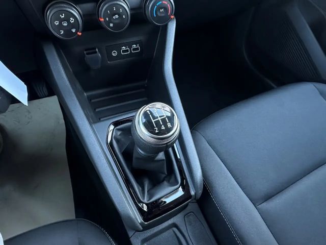 Mitsubishi Colt Basis LED Bluetooth DAB Tempomat PDC Lichtsensor