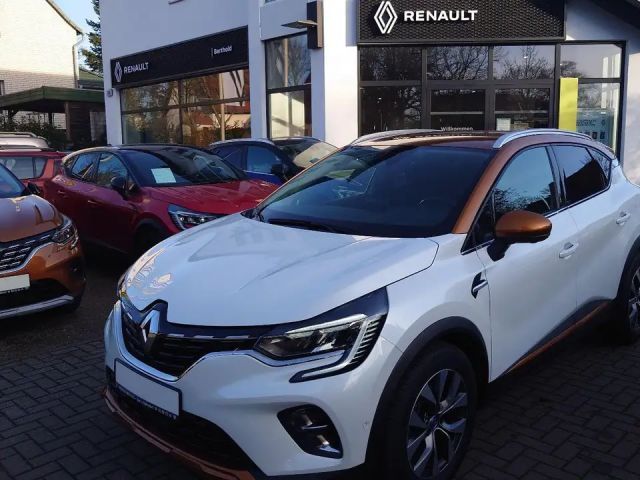 Renault Captur E-Tech Intens