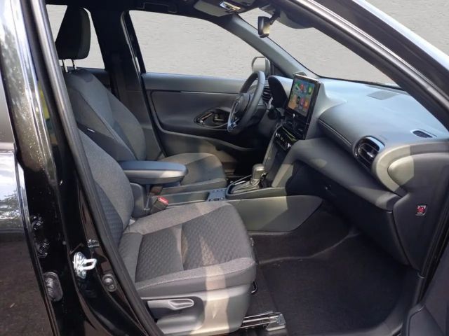 Toyota Yaris Cross Teamplayer,Safety-Paket,Winter-Paket