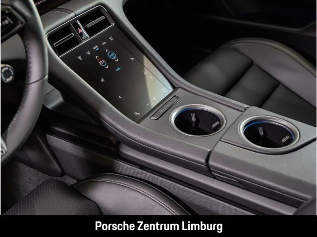 Porsche Taycan 4 Cross Turismo