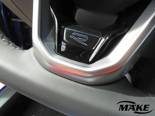 Volkswagen Golf 1.5 eTSI DSG IQ.Drive R-Line