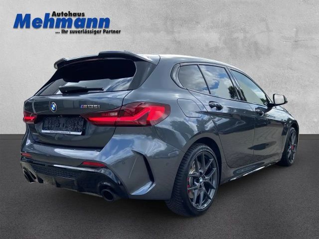 BMW 135 135i Sedan xDrive