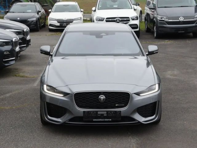 Jaguar XE AWD R-Dynamic SE