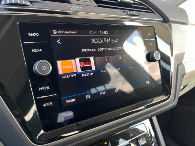 Volkswagen Touran 1.5 TSI DSG R-Line