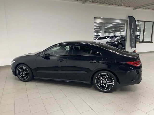 Mercedes-Benz CLA 220 AMG Line CLA 220 d Coupé