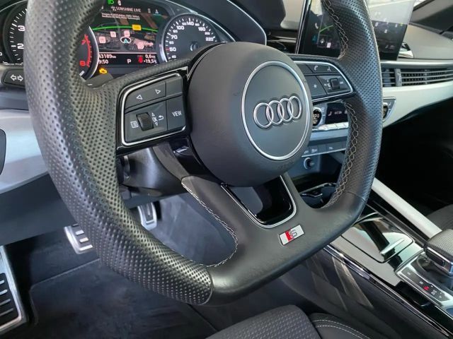 Audi A4 35 TFSI S-Line Sedan