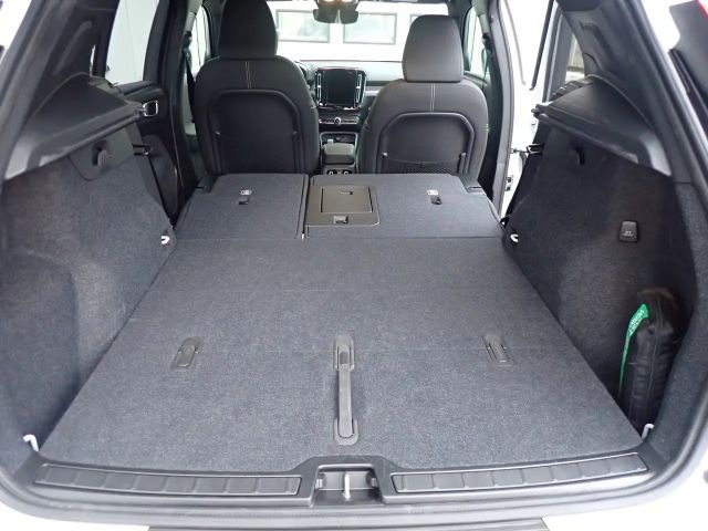 Volvo XC40 Dark Plus