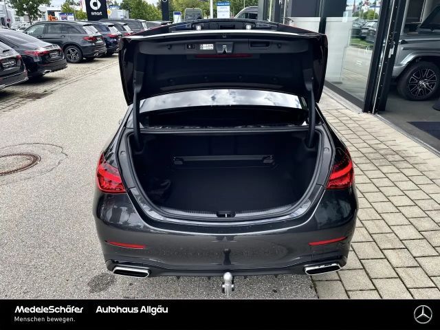 Mercedes-Benz C 200 AMG Line Sedan