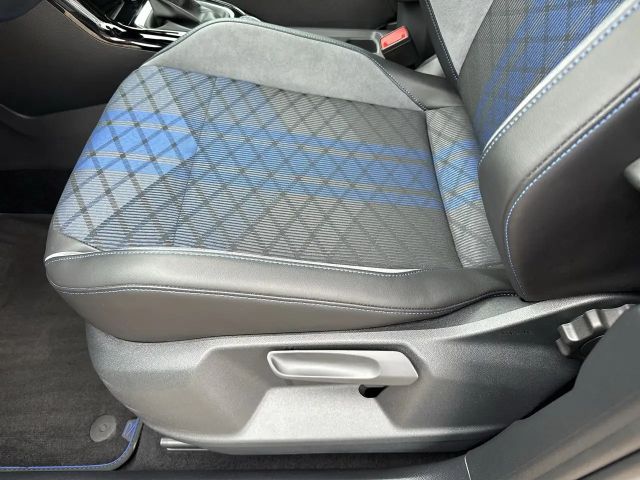 Volkswagen T-Roc R Akrapovic/ BeatsAudio / Keyless Access