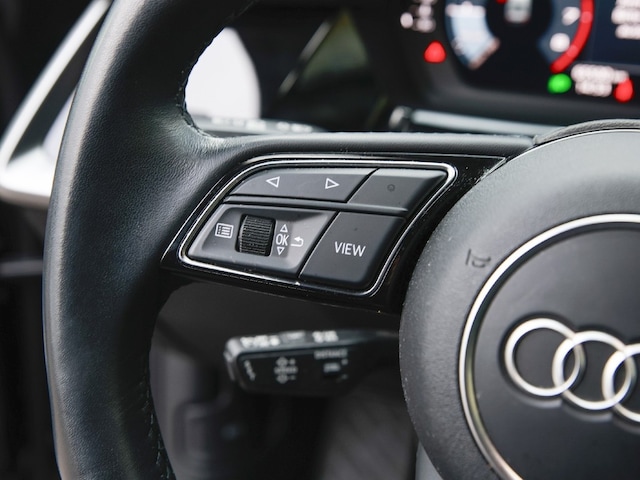 Audi A3 30 TFSI Sedan