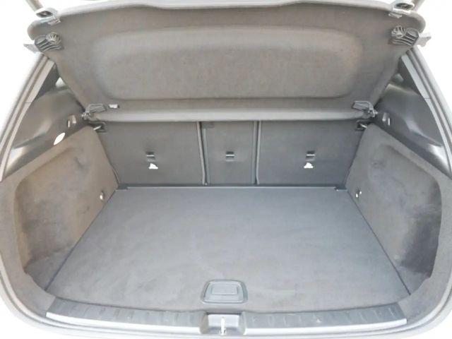 Mercedes-Benz GLA 200 AMG Line