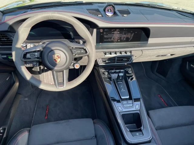 Porsche 992 4 Cabrio Carrera Coupé GTS