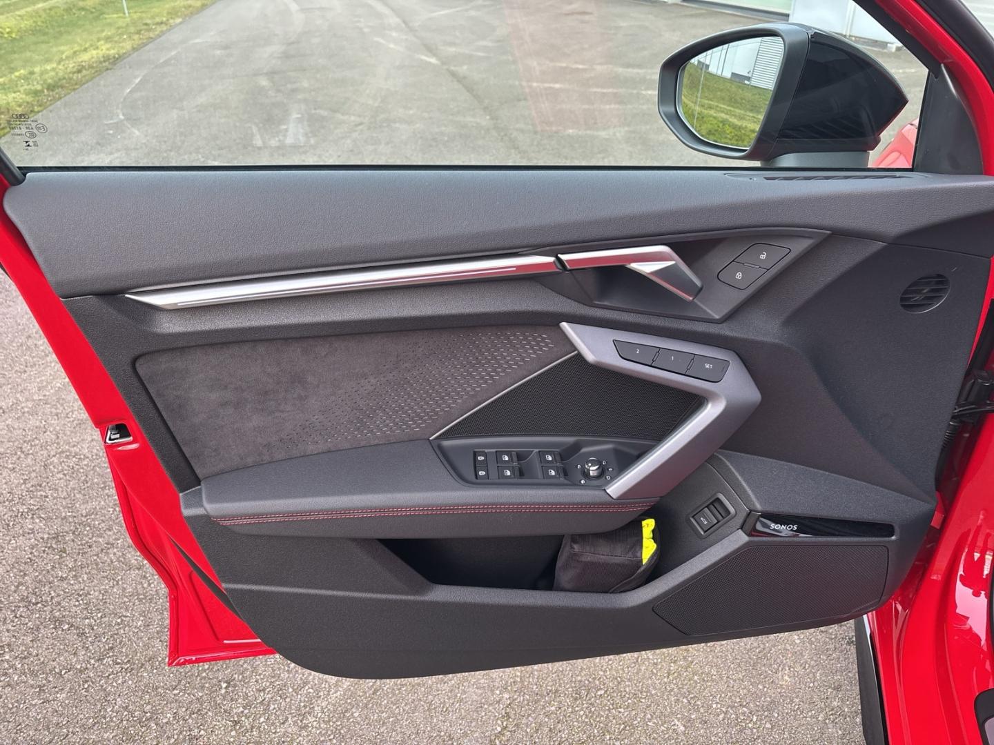 Audi S3 Quattro S-Tronic Sedan