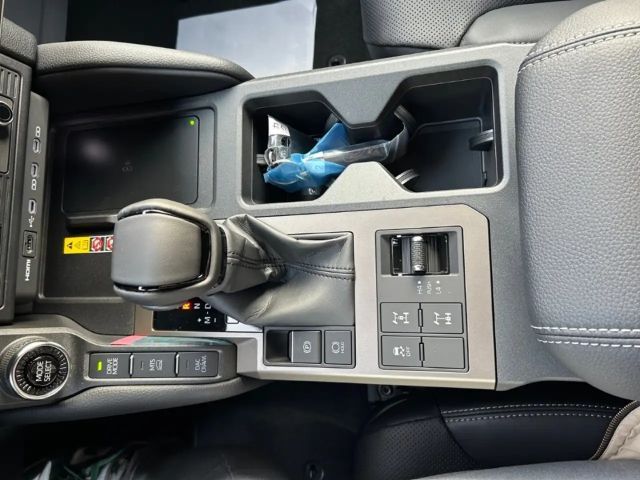 Toyota Land Cruiser Executive