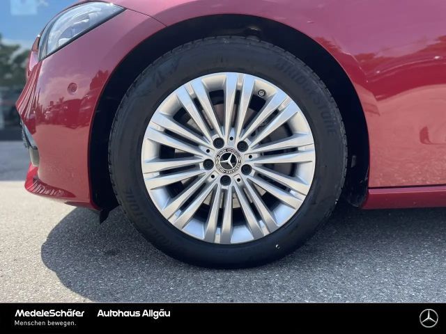 Mercedes-Benz C 200 AVANTGARDE Sedan