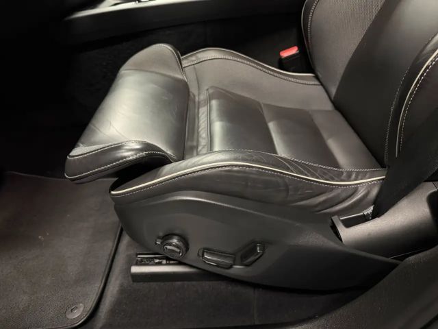 Volvo XC60 AWD R-Design