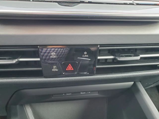 Volkswagen Golf 1.5 TSI Variant