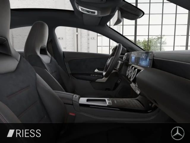 Mercedes-Benz CLA 200 AMG Line Coupé