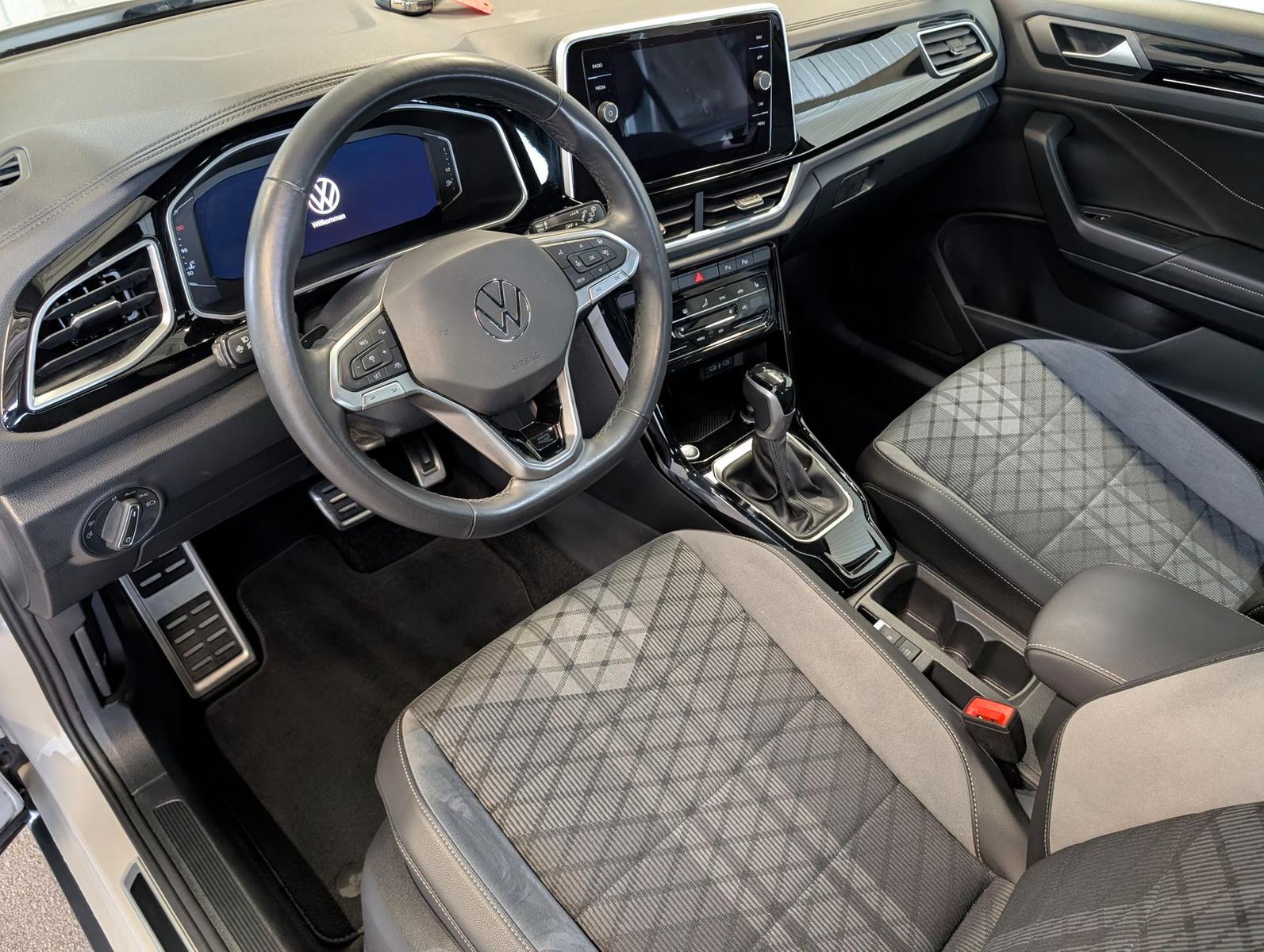 Volkswagen T-Roc 1.5 TSI DSG IQ.Drive R-Line