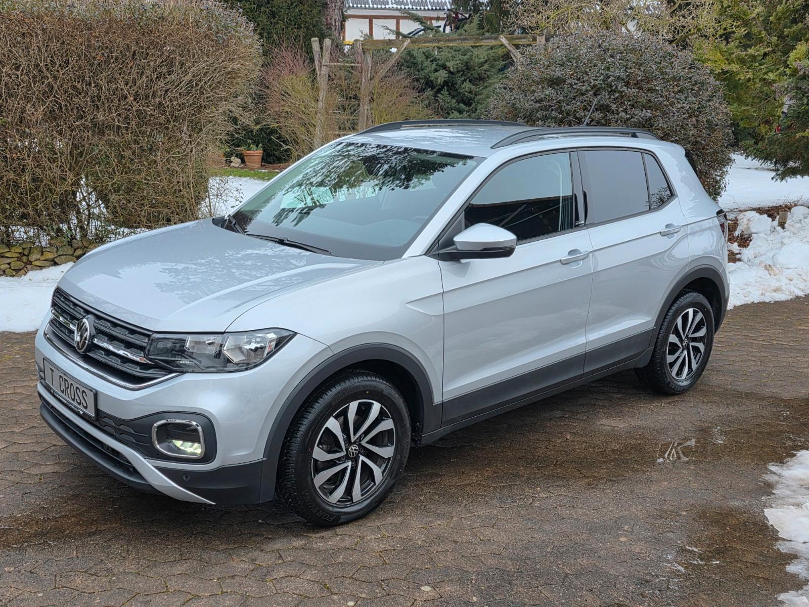 Volkswagen T-Cross Active, NAVI, LED, ALU, PTS, SHZ, Garantie, 1a