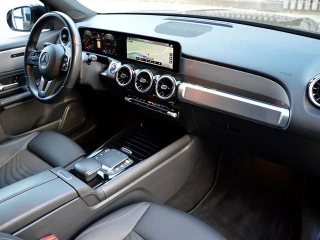 Mercedes-Benz GLB 200 4MATIC GLB 200 d