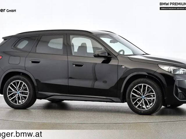 BMW iX1 xDrive30