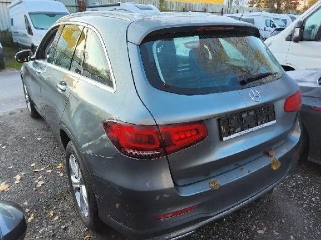 Mercedes-Benz GLC 300 4MATIC AMG Line
