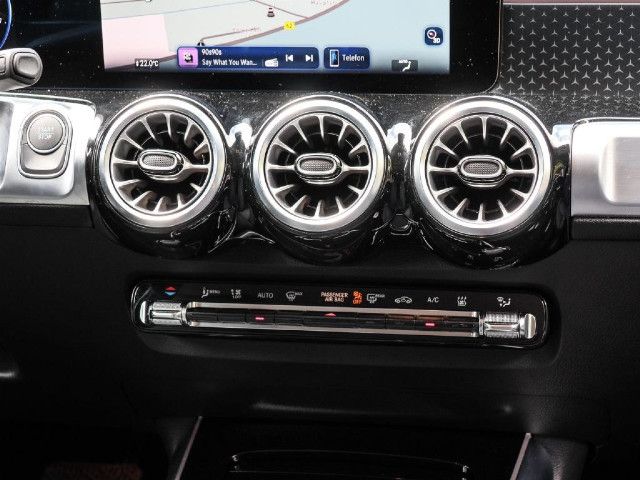 Mercedes-Benz EQB 300 4MATIC