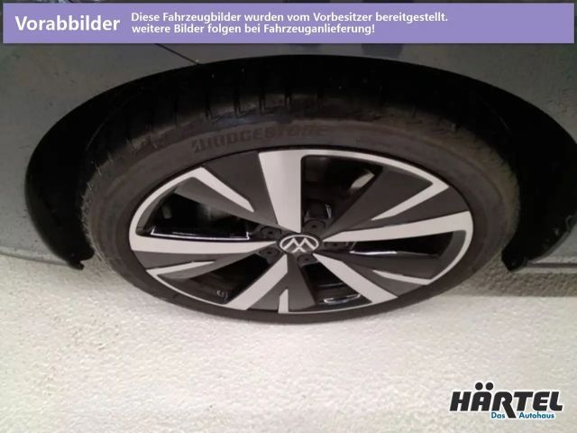 Volkswagen Golf 1.5 eTSI DSG Style