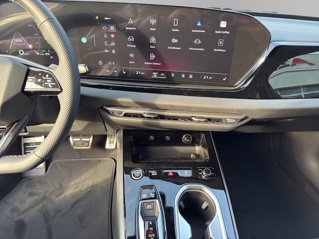 Audi A6 Avant Quattro S-Tronic