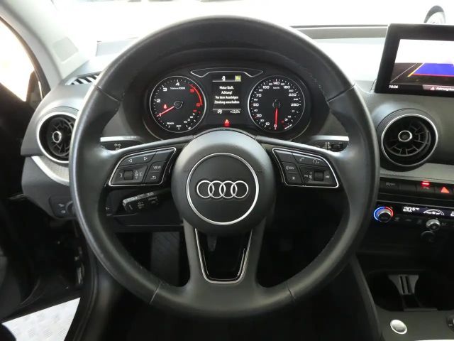 Audi Q2 30 TDI