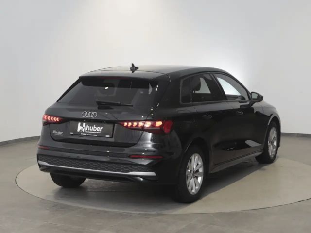 Audi A3 30 TFSI Sedan