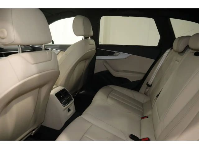 Audi A4 30 TDI Avant