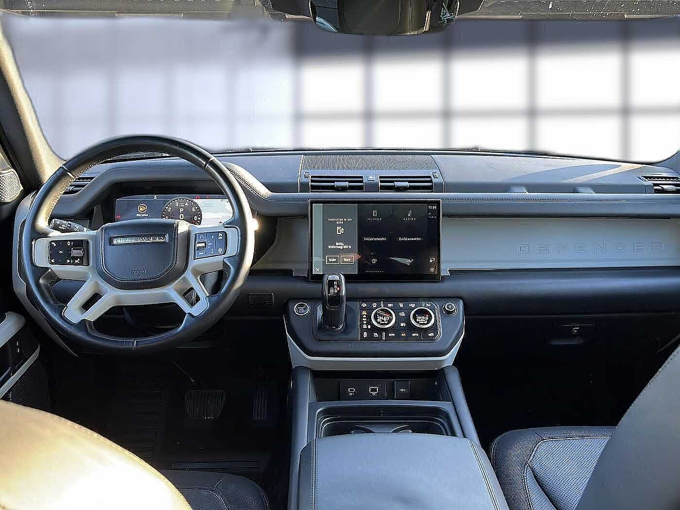 Land Rover Defender 110 Dynamic HSE